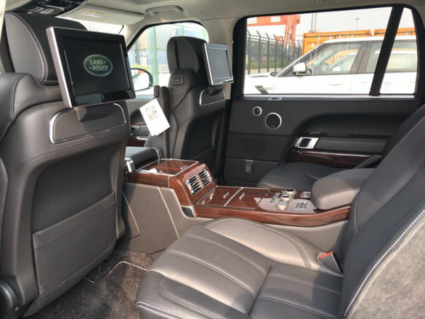 路虎揽胜油电混合创世加长平行进口降价