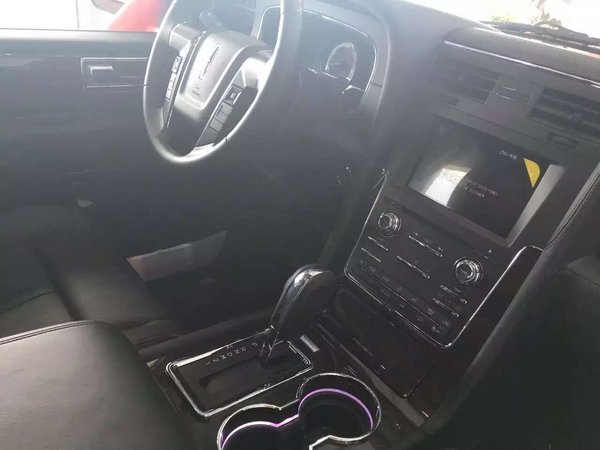16款林肯領(lǐng)航員現(xiàn)車 頂級SUV全舒適體驗(yàn)-圖4