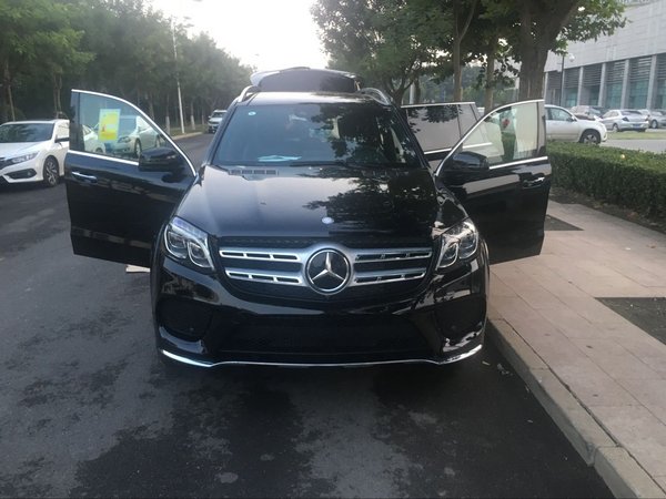 17款奔馳GLS450全景標(biāo)配 102萬(wàn)特降津門-圖2