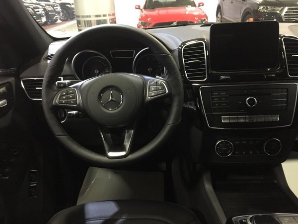 17奔馳GLS450首批現(xiàn)車 優(yōu)惠登陸新配揭秘-圖6