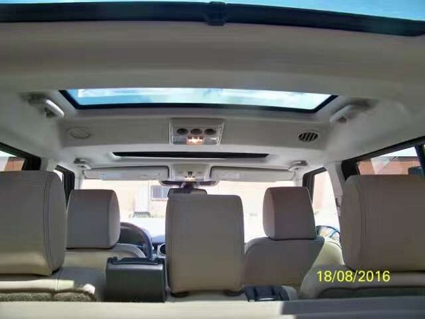 路虎发现四限量版 王牌越野展现不俗气质-图9