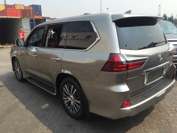 裸车原厂16款雷克萨斯LX570 凌志送三包-图3
