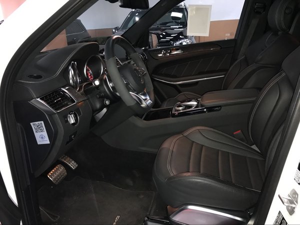 進(jìn)口奔馳GLS63新行情 科技升級體驗測速-圖6