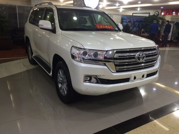 2016款豐田酷路澤4600 V8陸巡SUV便宜甩-圖2