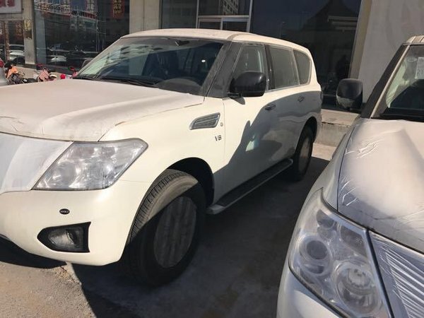 日產(chǎn)尼桑途樂(lè)現(xiàn)車(chē) 彪悍越野適合任何路況-圖2