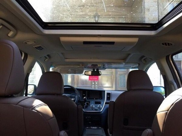 2017款丰田塞纳8速现车 四驱提车不用等-图5