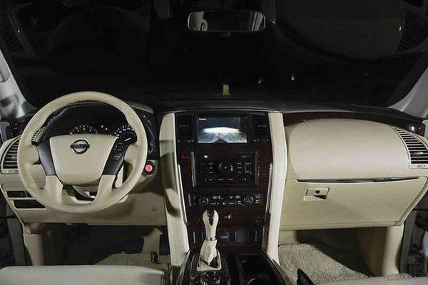 日產(chǎn)途樂54萬起 17款尼桑途樂Y62配置表-圖4