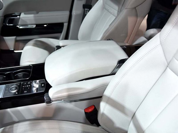 16款路虎揽胜行政行情 揽胜批发价108万-图7