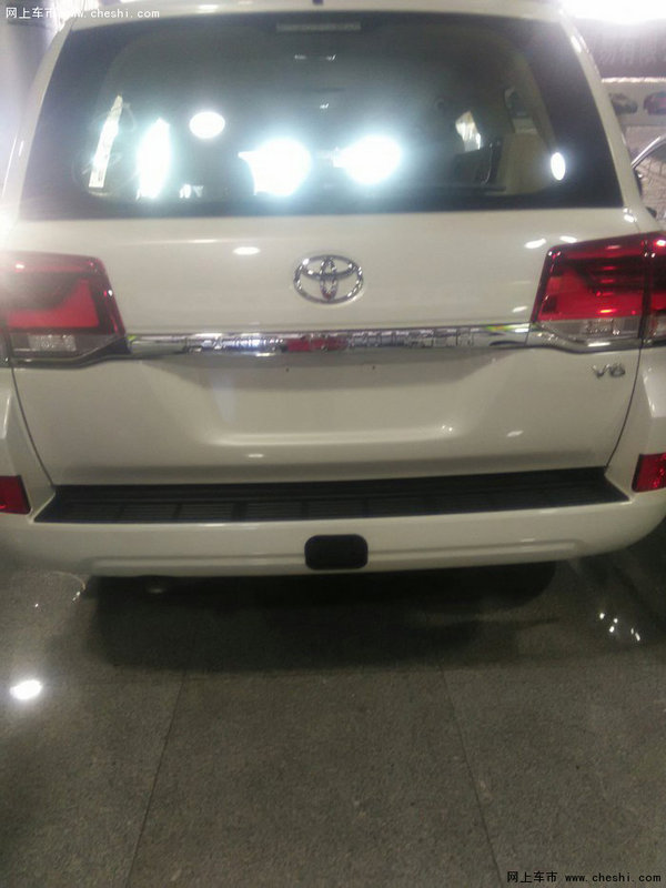 酷路澤4000中東陸巡 現(xiàn)車優(yōu)惠促銷48萬售-圖3