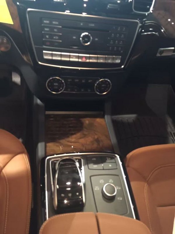 17款奔馳GLS550現(xiàn)車 平行進(jìn)口車特降行情-圖5