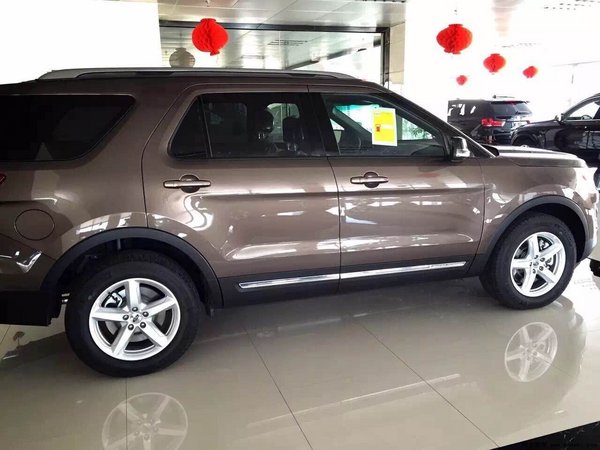 2016款福特探险者  具有犹如面具城市SUV-图8