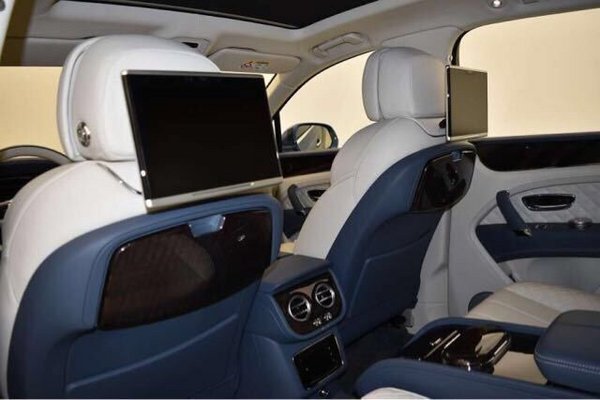 全新宾利添越世界顶级SUV 高调展现奢华-图9