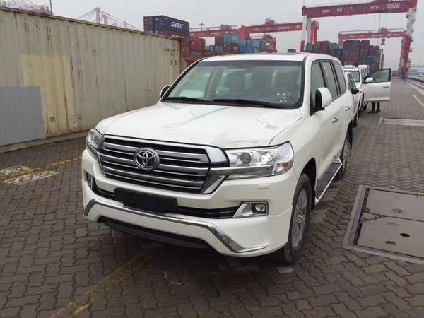 17款豐田酷路澤4000 新車入店絕對(duì)體驗(yàn)價(jià)-圖2