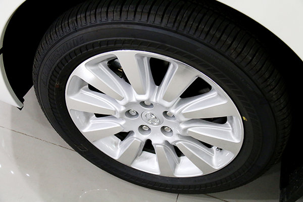 2016款豐田塞納商務(wù)車(chē) 精裝奢華內(nèi)飾低降-圖4