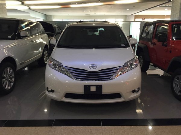 丰田塞纳四驱现车 舒适魅力商务出行必备-图2