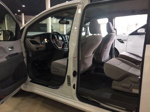 2017款加版豐田塞納四驅(qū)LE現(xiàn)車 廠家特供-圖7