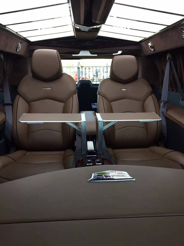 伯爵版凯迪拉克总统一号 188万内饰颜色-图5