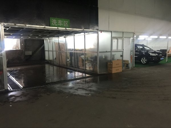 17款豐田塞納現(xiàn)車 四驅(qū)商務(wù)車改裝效果圖-圖11