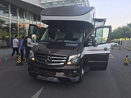 奔馳24H旅居房車明星最愛 震撼降價熱銷-圖1