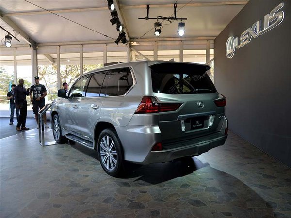 雷克萨斯LX570暴风降价 双11成本价出售-图3