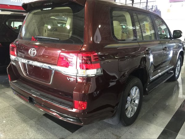 16豐田酷路澤4600紅色現(xiàn)車報價 港口促銷-圖3