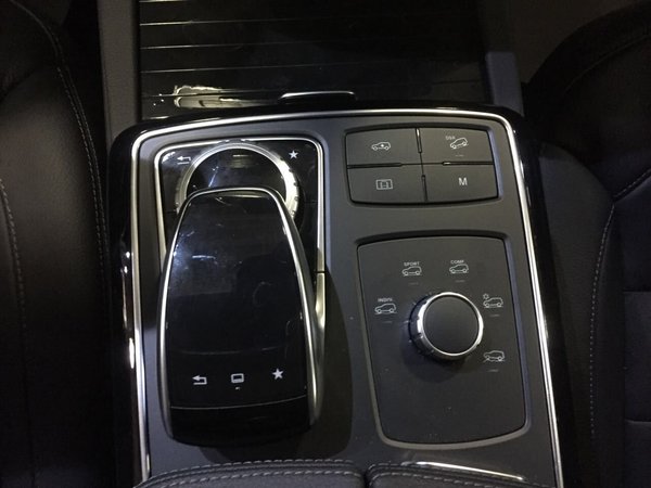 17奔馳GLS450現(xiàn)車促銷 換代首選實(shí)惠價(jià)-圖8