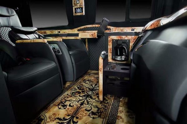 奔驰斯宾特哪里能买到裸车多少钱可改装-图4