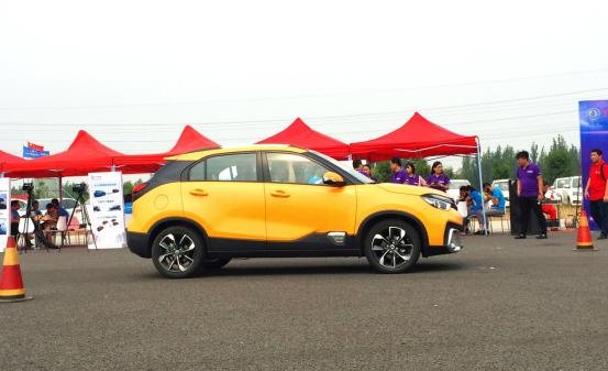 风神AX4炫品SUV山东区试驾专场完美收官-图9