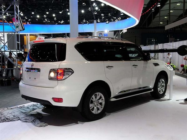 2017款尼桑途樂Y62現(xiàn)車 日產(chǎn)SUV特惠54萬-圖3