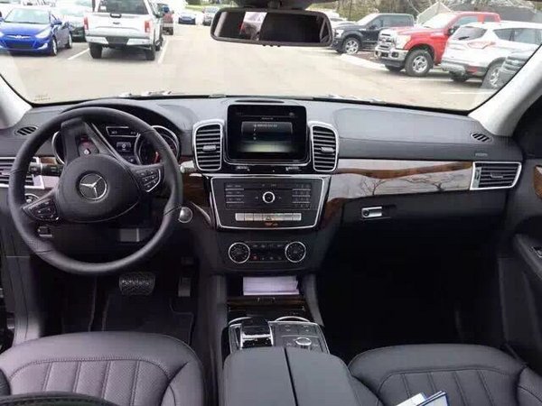 17款奔馳GLS450美規(guī)版 GLS可謂車中之王-圖4