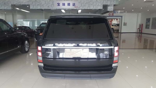 美規(guī)路虎攬勝行政 港口現(xiàn)車內(nèi)部價格曝光-圖7