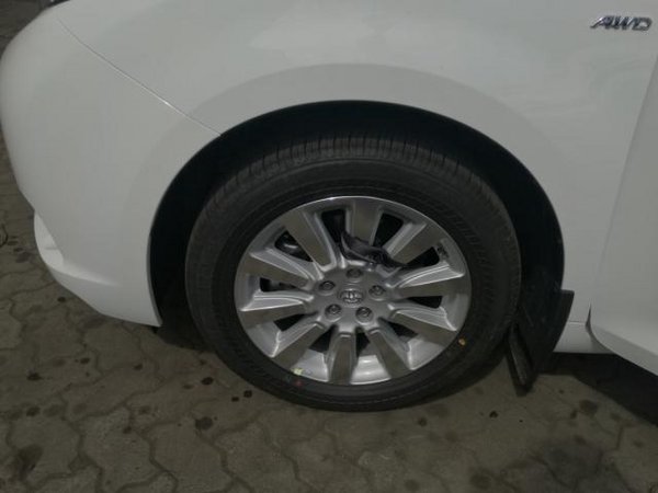 豐田塞納四驅(qū)3.5L原裝 商務(wù)車價(jià)格47.5萬(wàn)-圖7