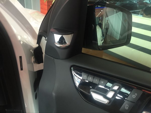 奔驰GLS63高性能SUV 霸气抵港限量特价卖-图7