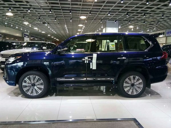 17款雷克萨斯LX570 中东顶配尊贵的象征-图8