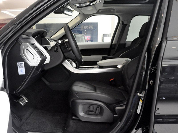 16款路虎揽胜运动版3.0T汽油版现车报价-图5