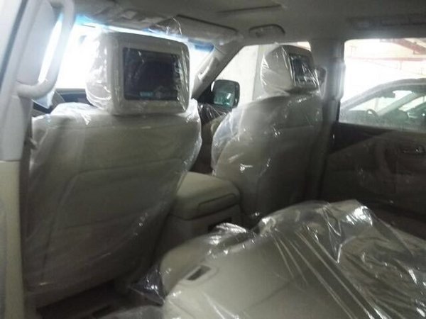 17款尼桑途樂5.6L現(xiàn)車 LE版原廠真皮后娛-圖6
