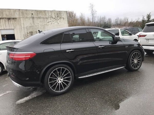2017款奔驰GLE43AMG COUPE加版全配分析-图3