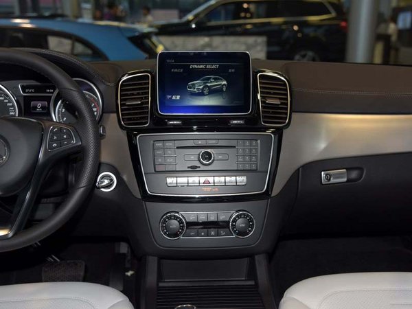 2016款奔驰GLE450 全领域SUV亲情价92万-图4