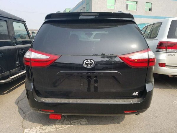 2016款丰田塞纳LE四驱标配 42万明星范儿-图3