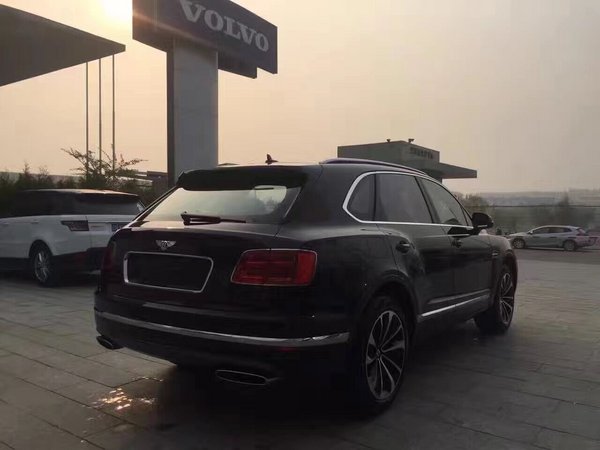 17款宾利添越bentayga W12土豪全能玩具-图3