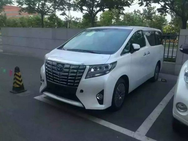 2016款豐田埃爾法 明星都愛的面包商務(wù)車-圖2