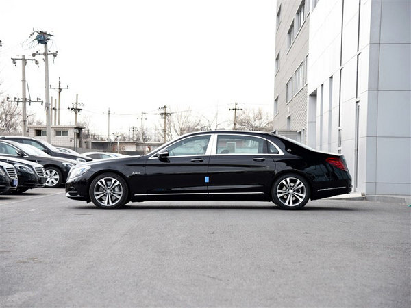 奔馳邁巴赫S400現(xiàn)車 精品豪駕匯總占優(yōu)勢-圖3