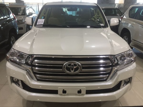 17款丰田酷路泽4000 新车实拍解密新越野-图1