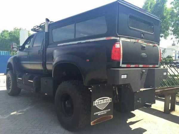 福特F650現(xiàn)車258萬元 重型皮卡堪比坦克-圖4