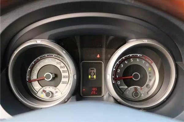 三菱帕杰罗天津港3.8L V6超强动力新价格-图5