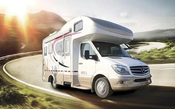 進(jìn)口奔馳24H自行式房車 精細(xì)內(nèi)艙設(shè)施全-圖1