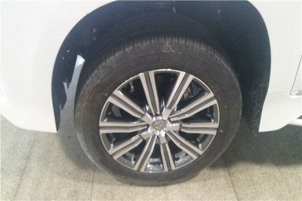 16款雷克萨斯LX570现车 加版凌志SUV解读-图7