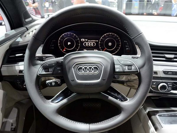 2016款奧迪Q7現(xiàn)車優(yōu)惠 獨家低降從無敵手-圖4