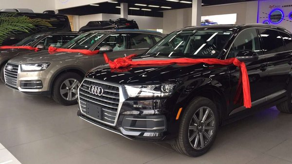 2017款奧迪Q7頂配現(xiàn)車 揭秘優(yōu)惠幅度多少-圖1