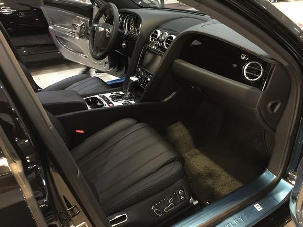 2017款宾利飞驰V8全面升级 批量拆箱优惠-图5